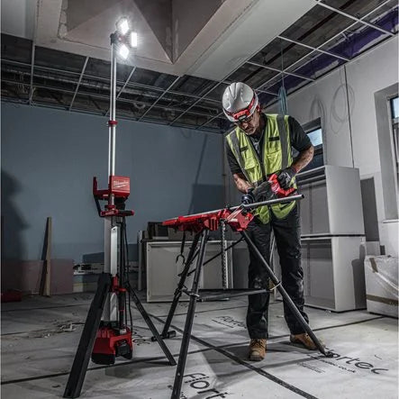 Milwaukee M18™ High Output Stand Area Light Charger