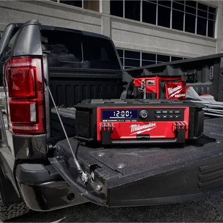 Milwaukee M18™ PACKOUT™ Radio & Charger (Body Only)